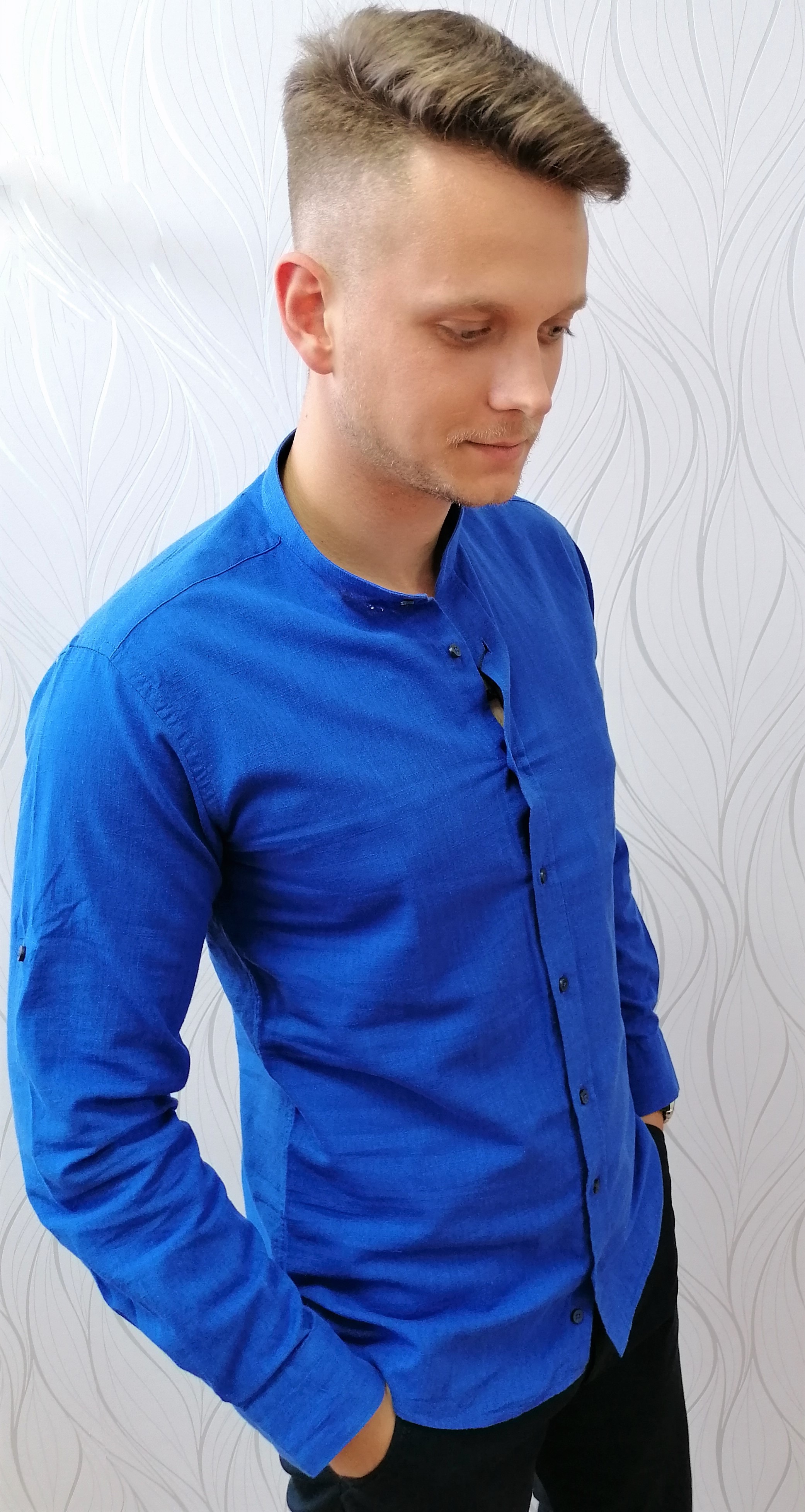 Modrá košeľa so stojáčikom