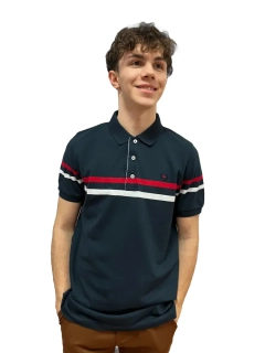 Tmavomodré tričko